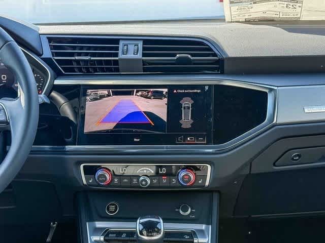 Thumbnail: 2025 Audi Q3 - 14