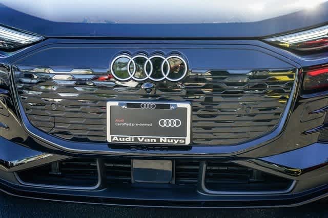 Thumbnail: 2025 Audi Q6 e-tron - 8