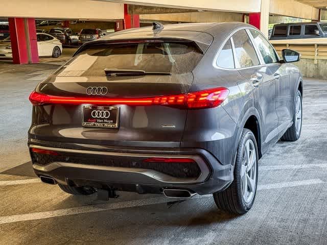 Thumbnail: 2025 Audi Q5 - 4