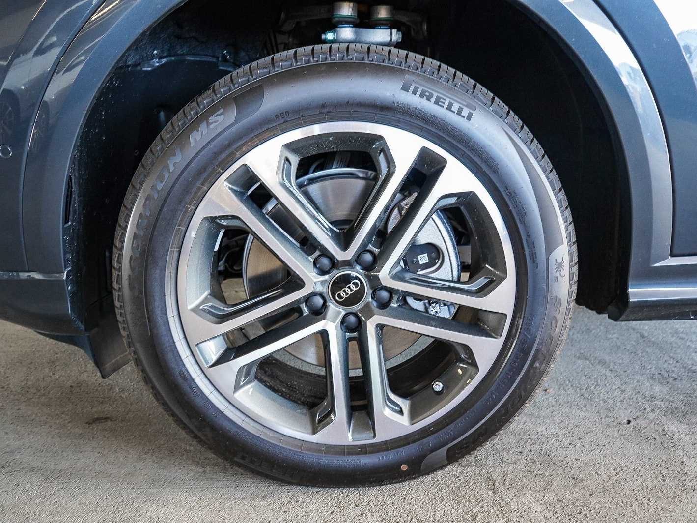 Thumbnail: 2026 Audi Q5 - 9