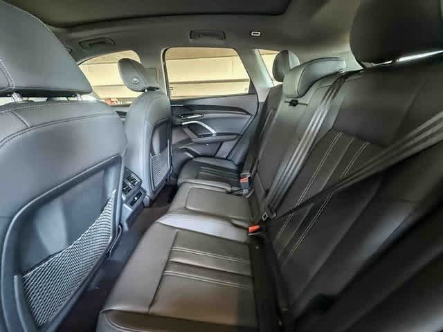 Thumbnail: 2025 Audi Q5 - 18