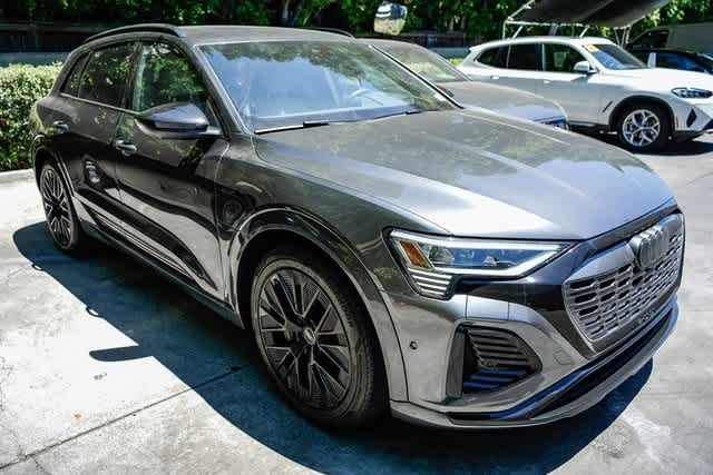 Thumbnail: 2024 Audi Q8 e-tron - 5
