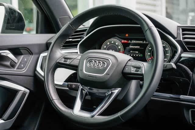 Thumbnail: 2023 Audi Q3 - 14