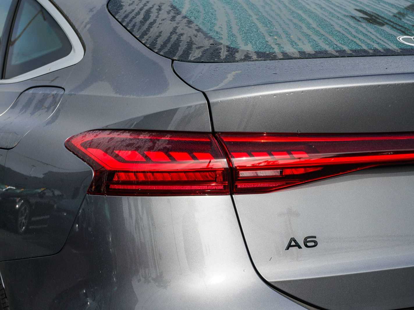 Thumbnail: 2025 Audi e-tron - 9