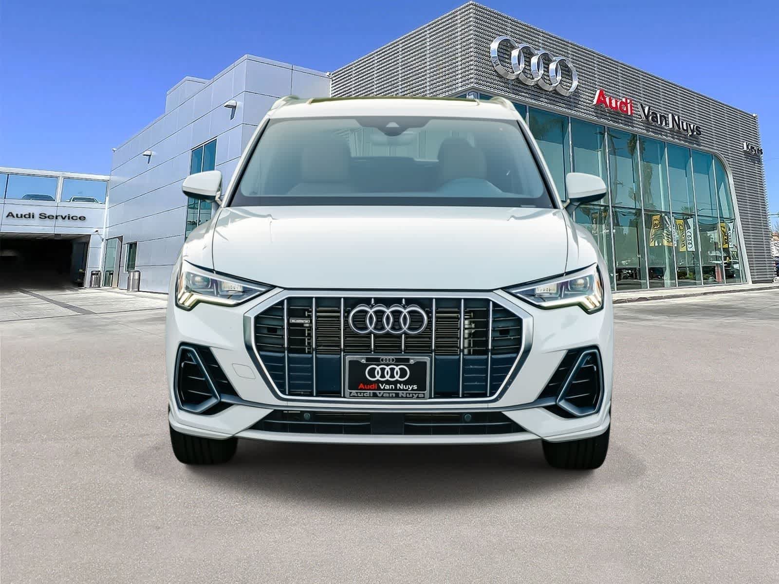 Thumbnail: 2023 Audi Q3 - 6