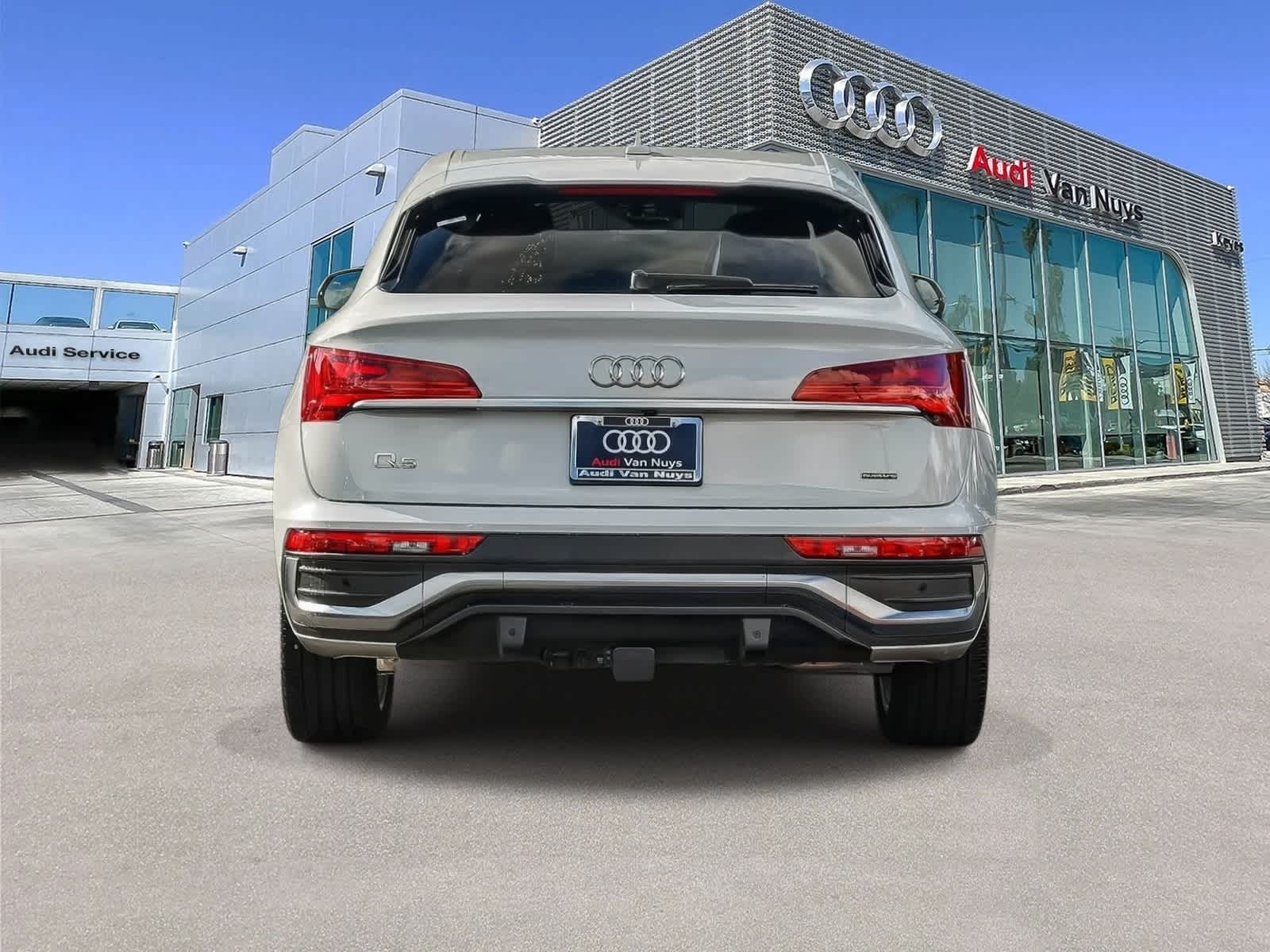 Thumbnail: 2023 Audi Q5 - 5