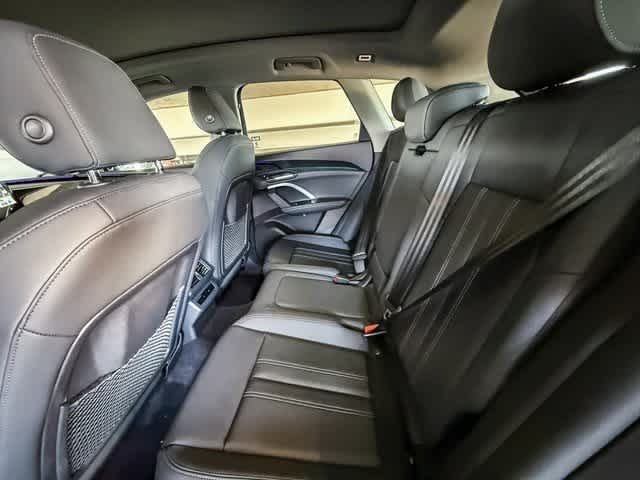 Thumbnail: 2025 Audi Q5 - 19