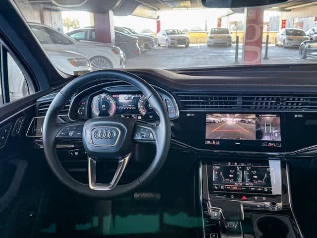 Thumbnail: 2025 Audi Q7 - 13
