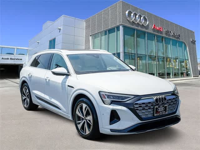 Thumbnail: 2024 Audi Q8 e-tron - 5