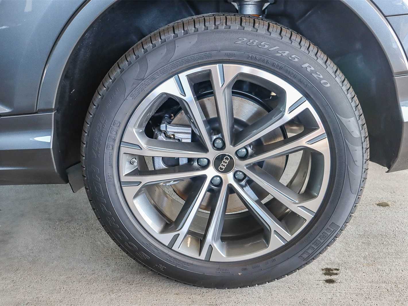 Thumbnail: 2026 Audi Q7 - 8