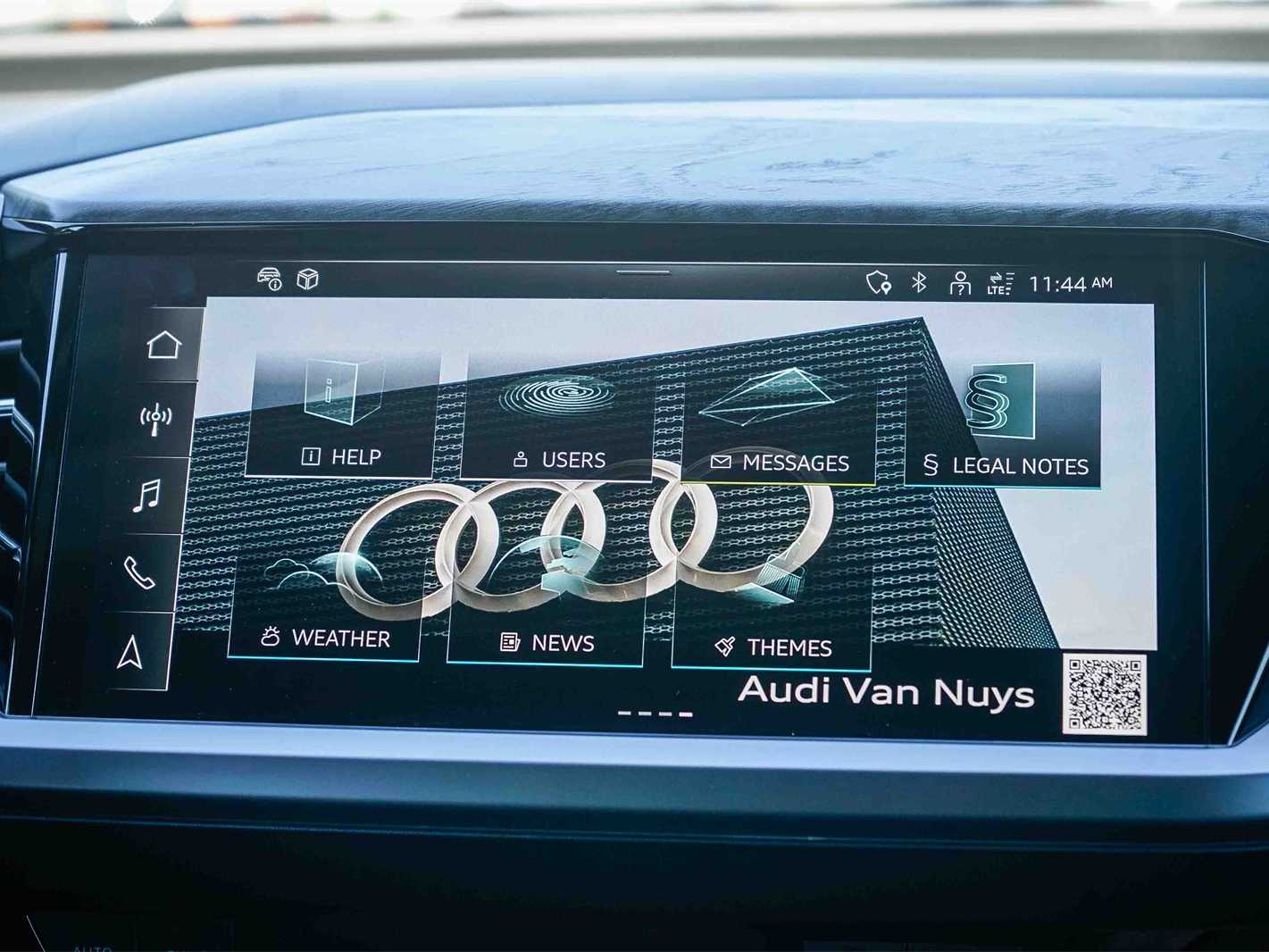 Thumbnail: 2024 Audi Q4 e-tron - 14