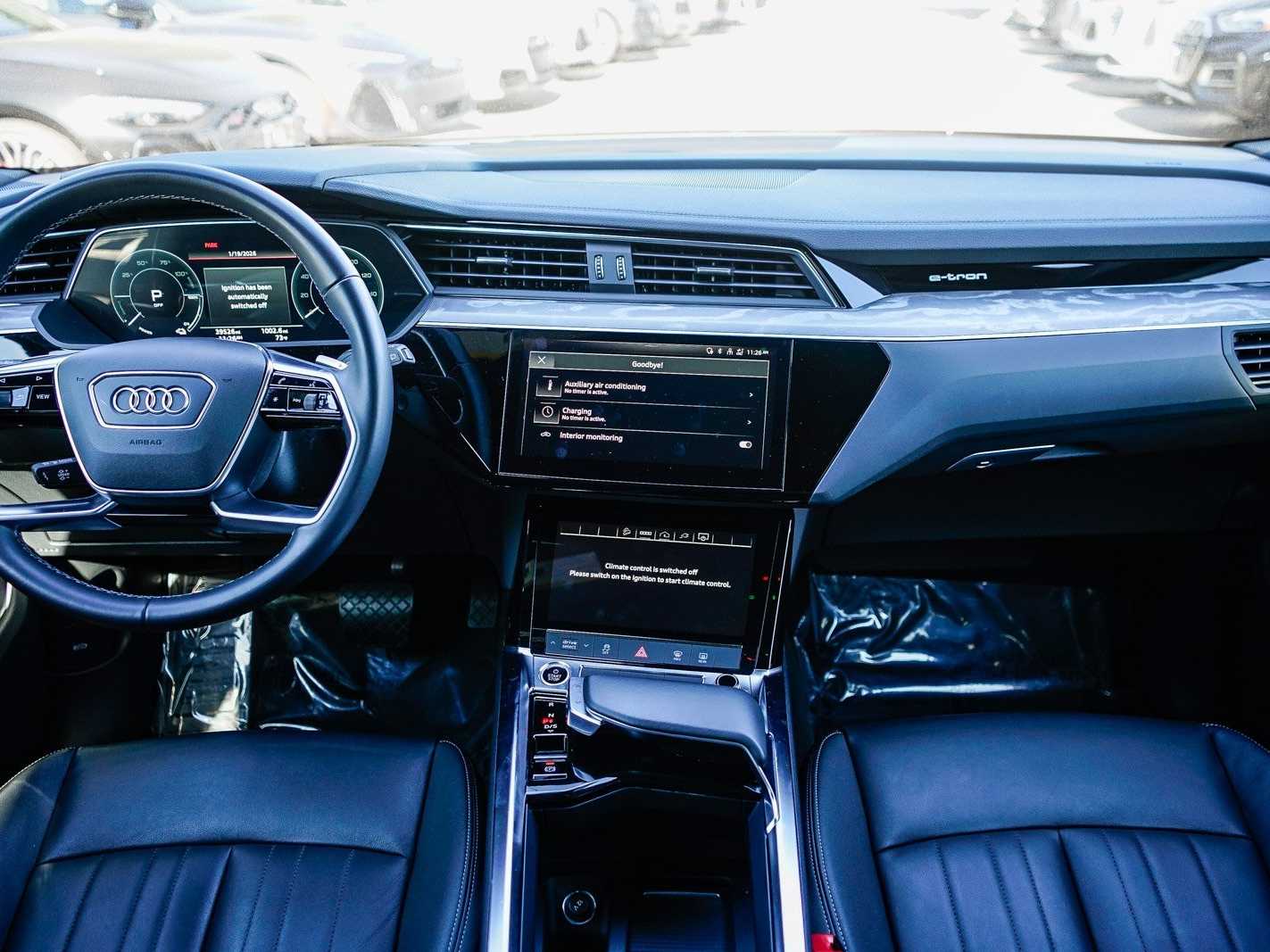 Thumbnail: 2023 Audi e-tron - 12