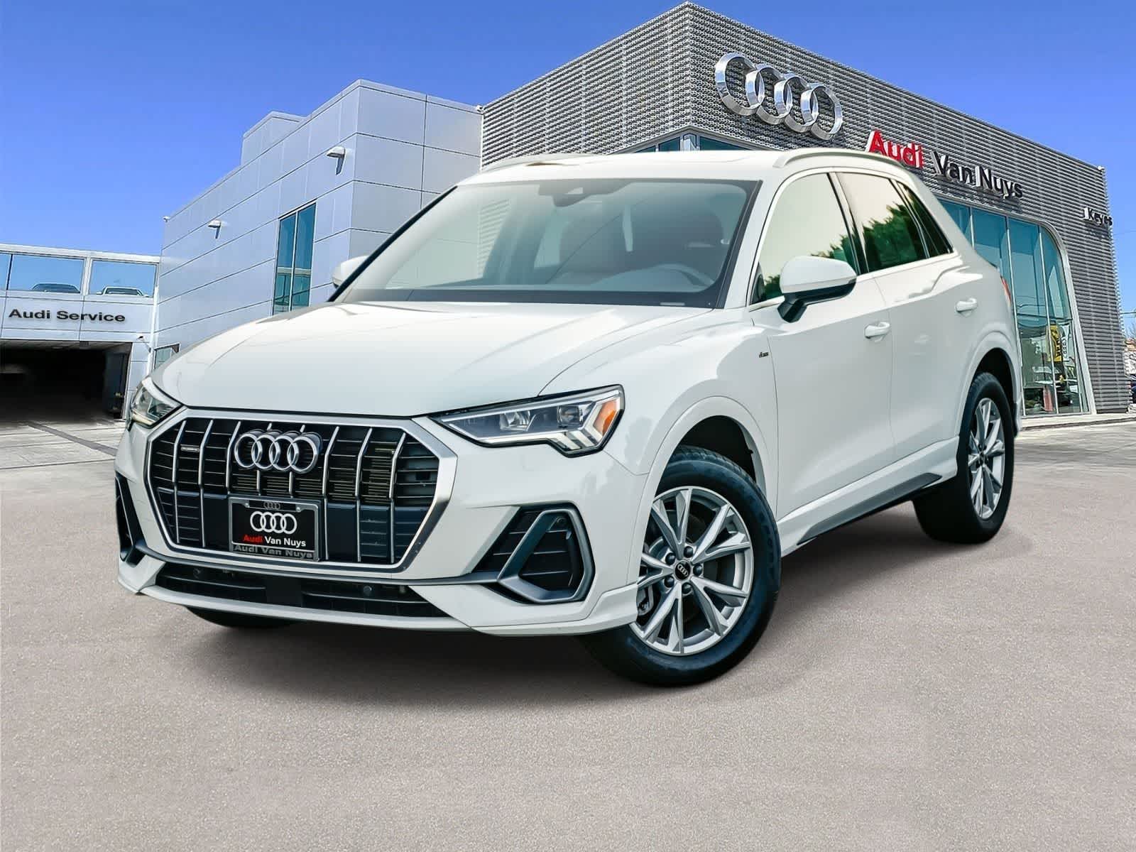 Thumbnail: 2023 Audi Q3 - 1