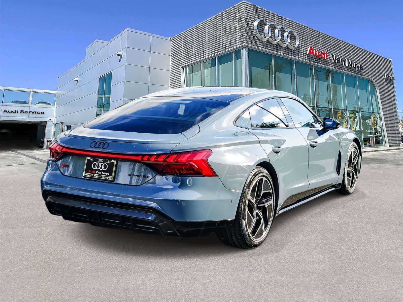 Thumbnail: 2024 Audi RS e-tron GT - 4