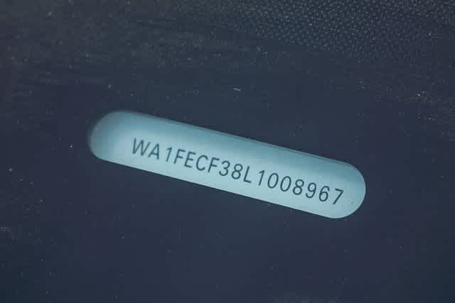 Thumbnail: 2020 Audi Q3 - 11