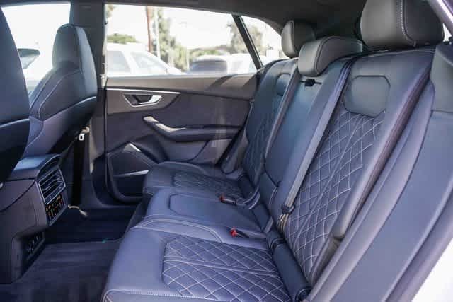 Thumbnail: 2024 Audi SQ8 - 18