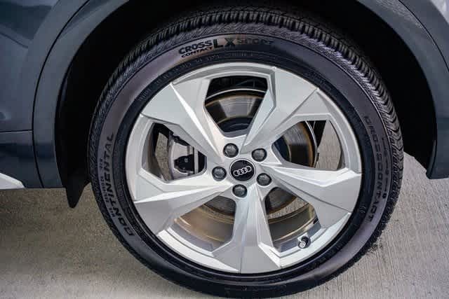 Thumbnail: 2022 Audi Q5 - 10