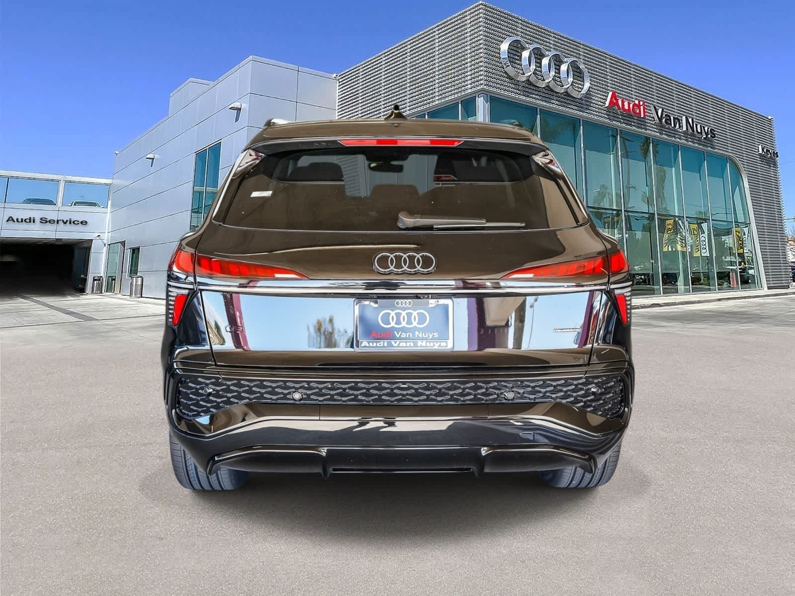 Thumbnail: 2026 Audi Q3 - 5