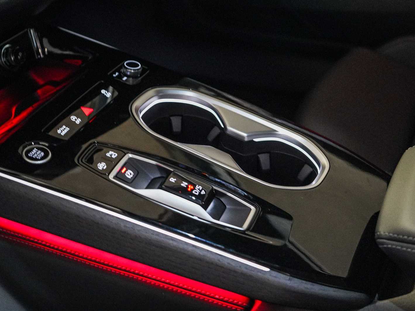 Thumbnail: 2026 Audi A6 - 20