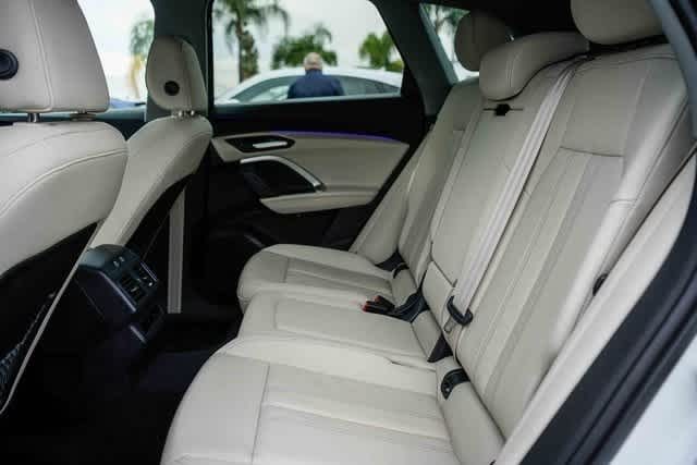 Thumbnail: 2025 Audi Q5 - 18