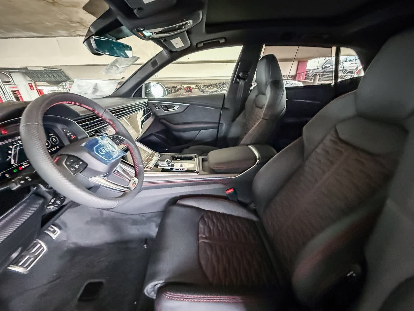 Thumbnail: 2026 Audi RS Q8 - 19