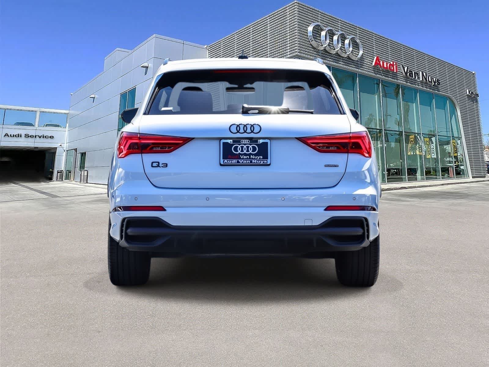 Thumbnail: 2024 Audi Q3 - 2
