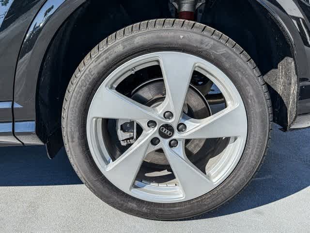 Thumbnail: 2025 Audi Q5 - 8