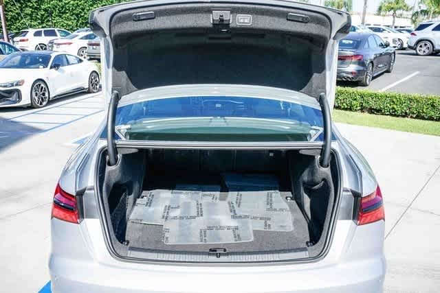 Thumbnail: 2025 Audi A6 - 27