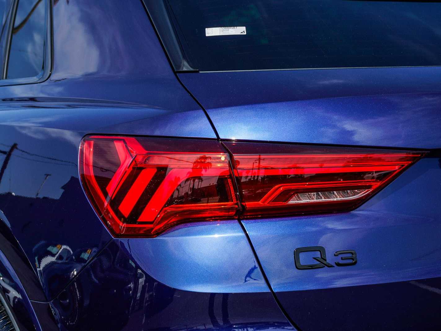 Thumbnail: 2025 Audi Q3 - 9