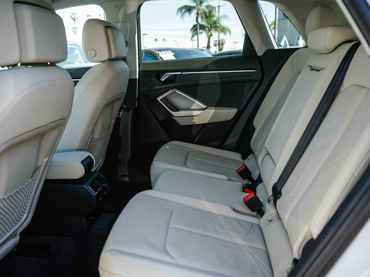 Thumbnail: 2022 Audi Q3 - 18