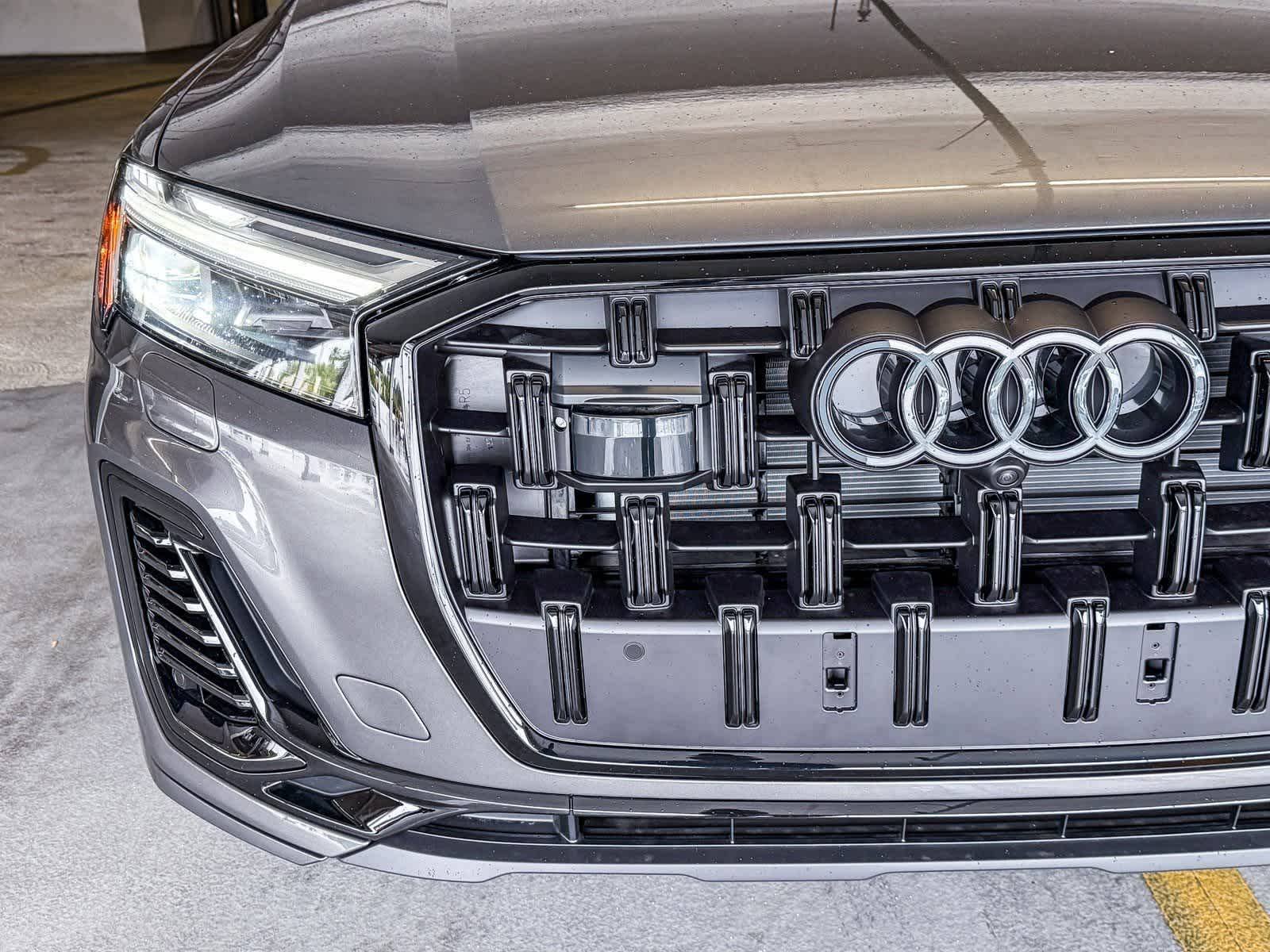 Thumbnail: 2026 Audi Q7 - 11