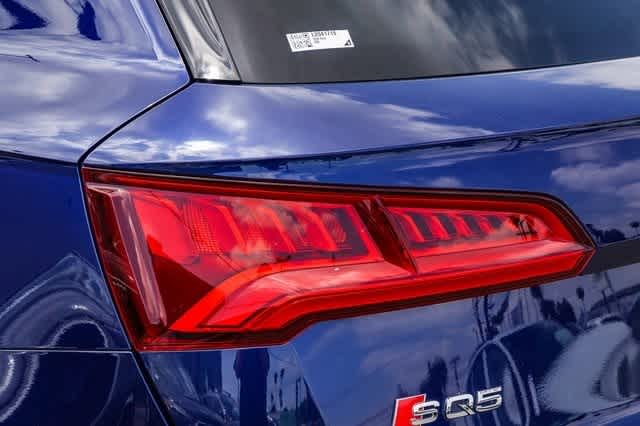 Thumbnail: 2020 Audi SQ5 - 7