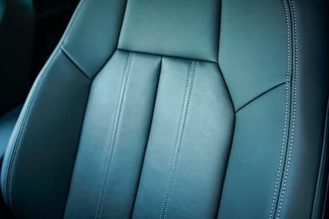 Thumbnail: 2025 Audi Q6 e-tron - 25