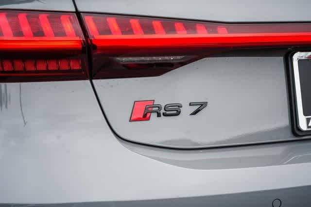 Thumbnail: 2025 Audi RS 7 - 14