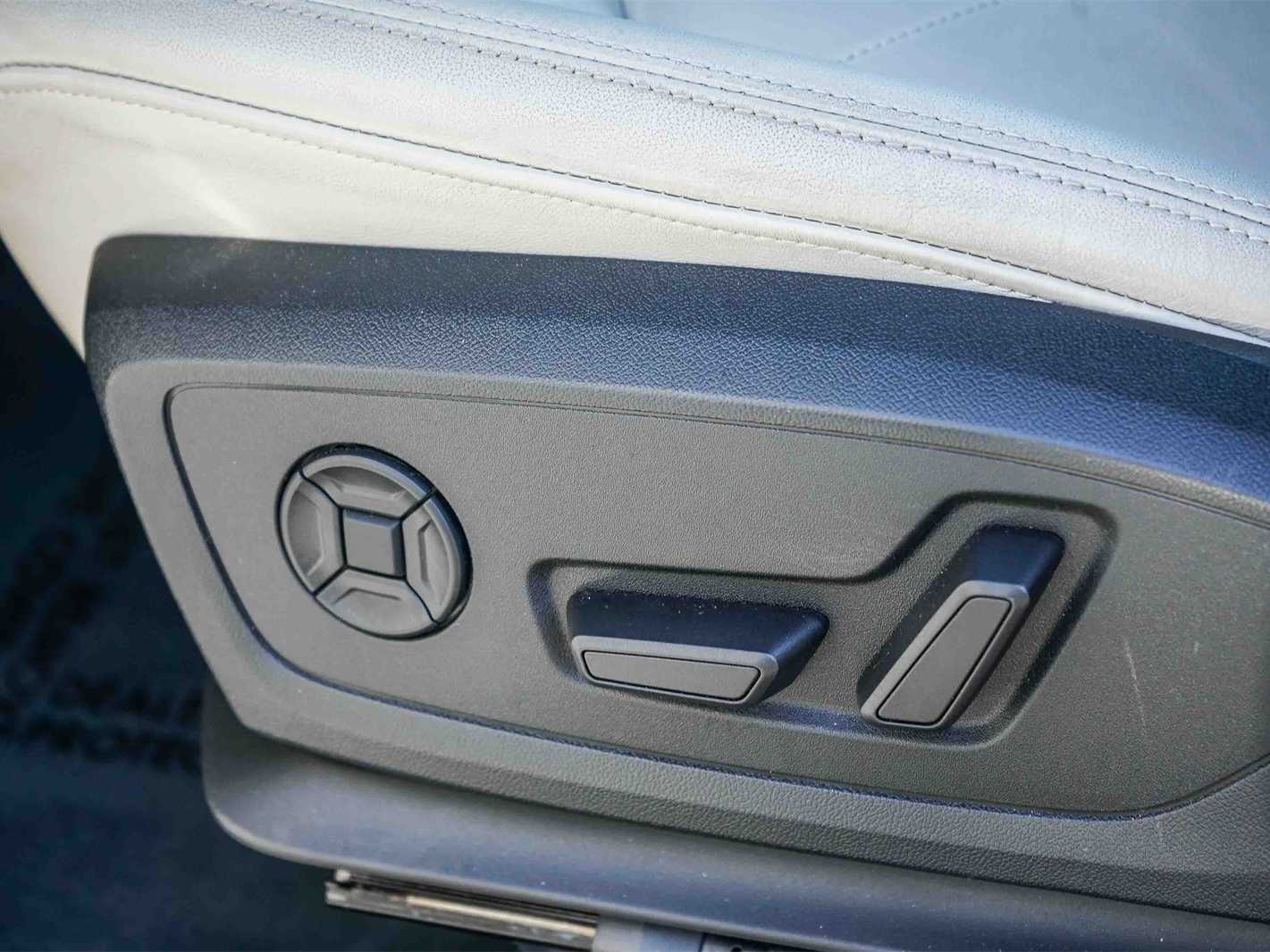 Thumbnail: 2022 Audi Q3 - 20