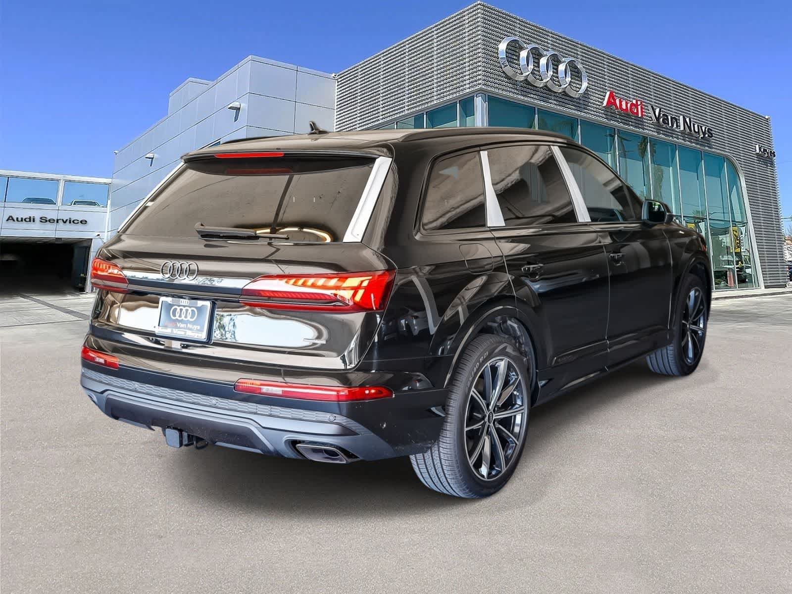 Thumbnail: 2026 Audi Q7 - 4