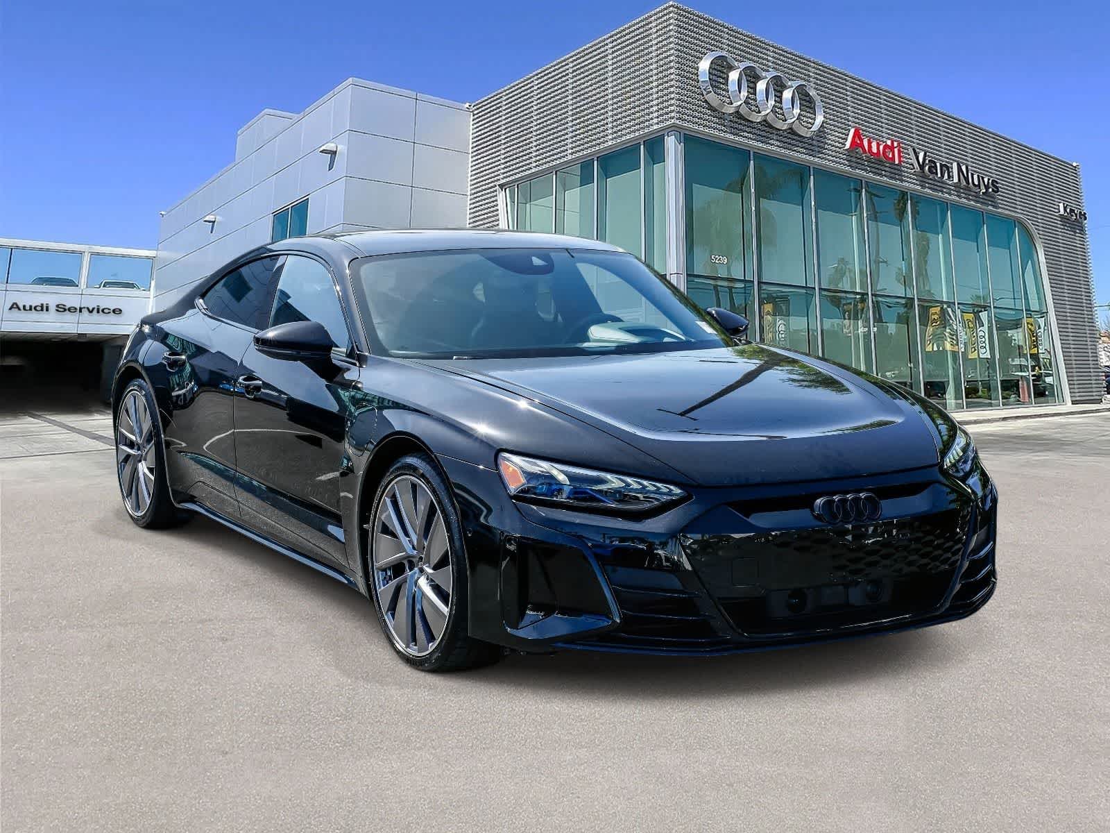 Thumbnail: 2022 Audi e-tron GT - 5