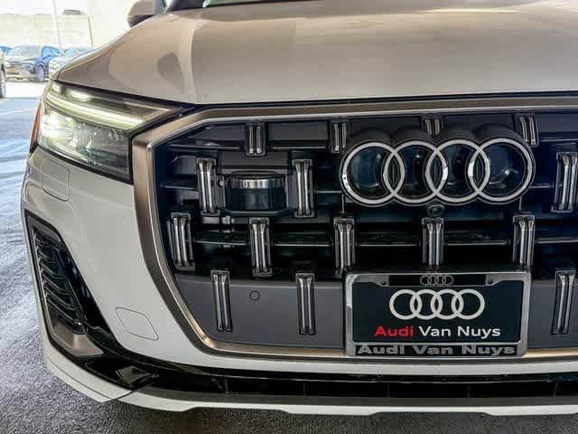 Thumbnail: 2025 Audi Q7 - 11