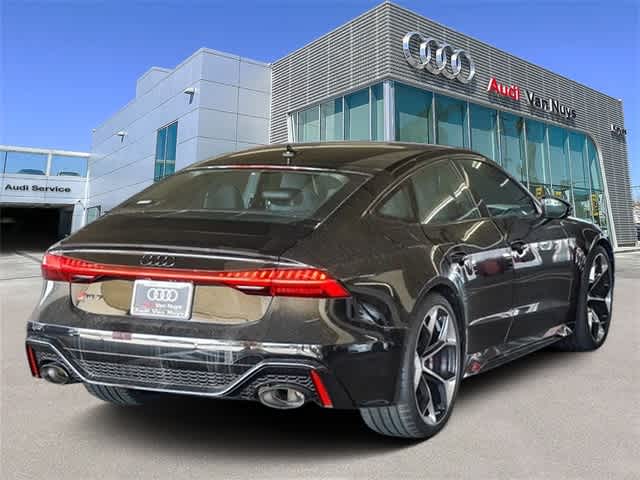 Thumbnail: 2025 Audi RS 7 - 4