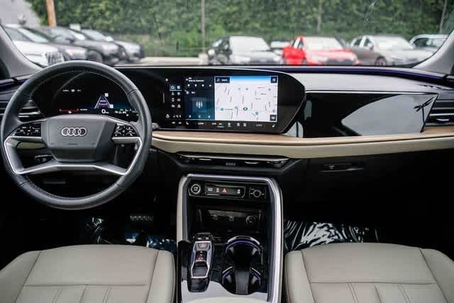 Thumbnail: 2025 Audi Q5 - 12