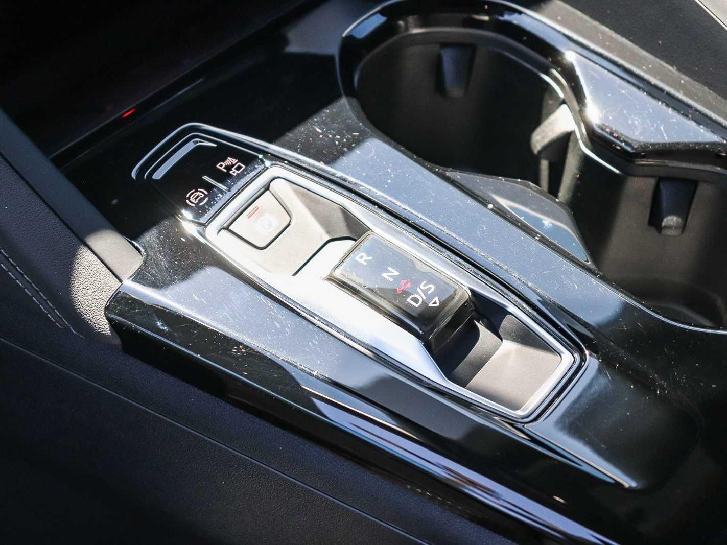 Thumbnail: 2025 Audi Q5 - 19