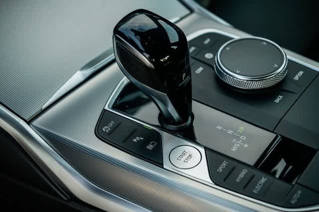 Thumbnail: 2022 BMW 3 Series - 21