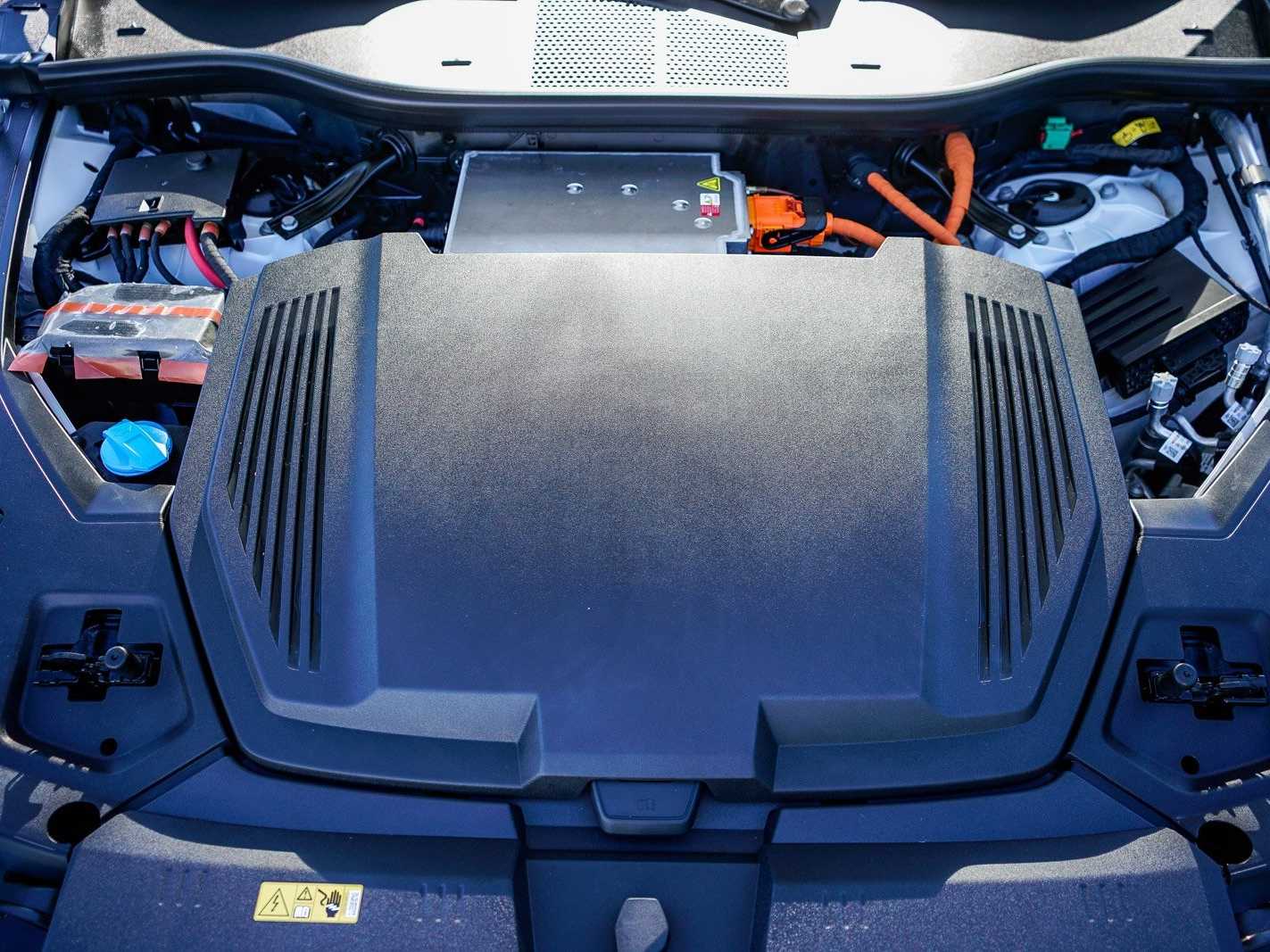 Thumbnail: 2023 Audi e-tron - 28