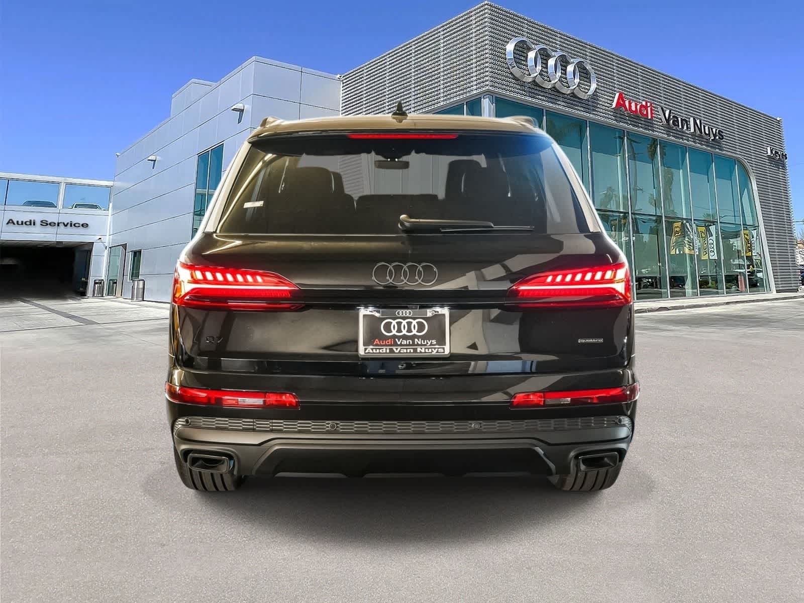 Thumbnail: 2026 Audi Q7 - 5