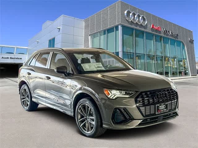 Thumbnail: 2025 Audi Q3 - 3