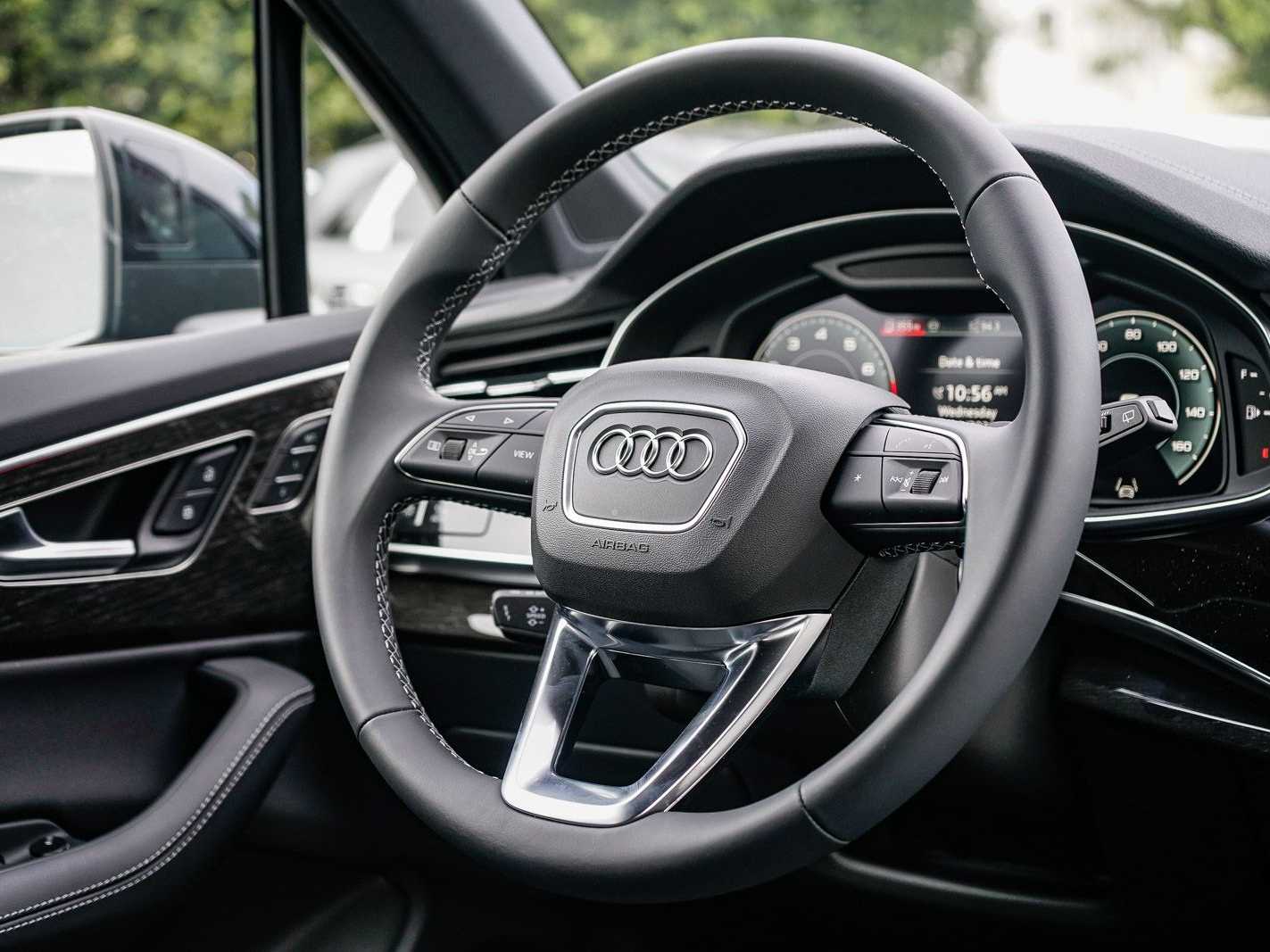 Thumbnail: 2026 Audi Q7 - 15