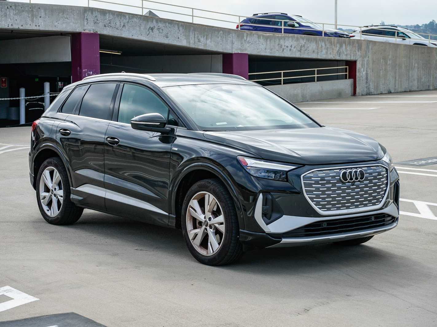 Thumbnail: 2023 Audi Q4 e-tron - 5