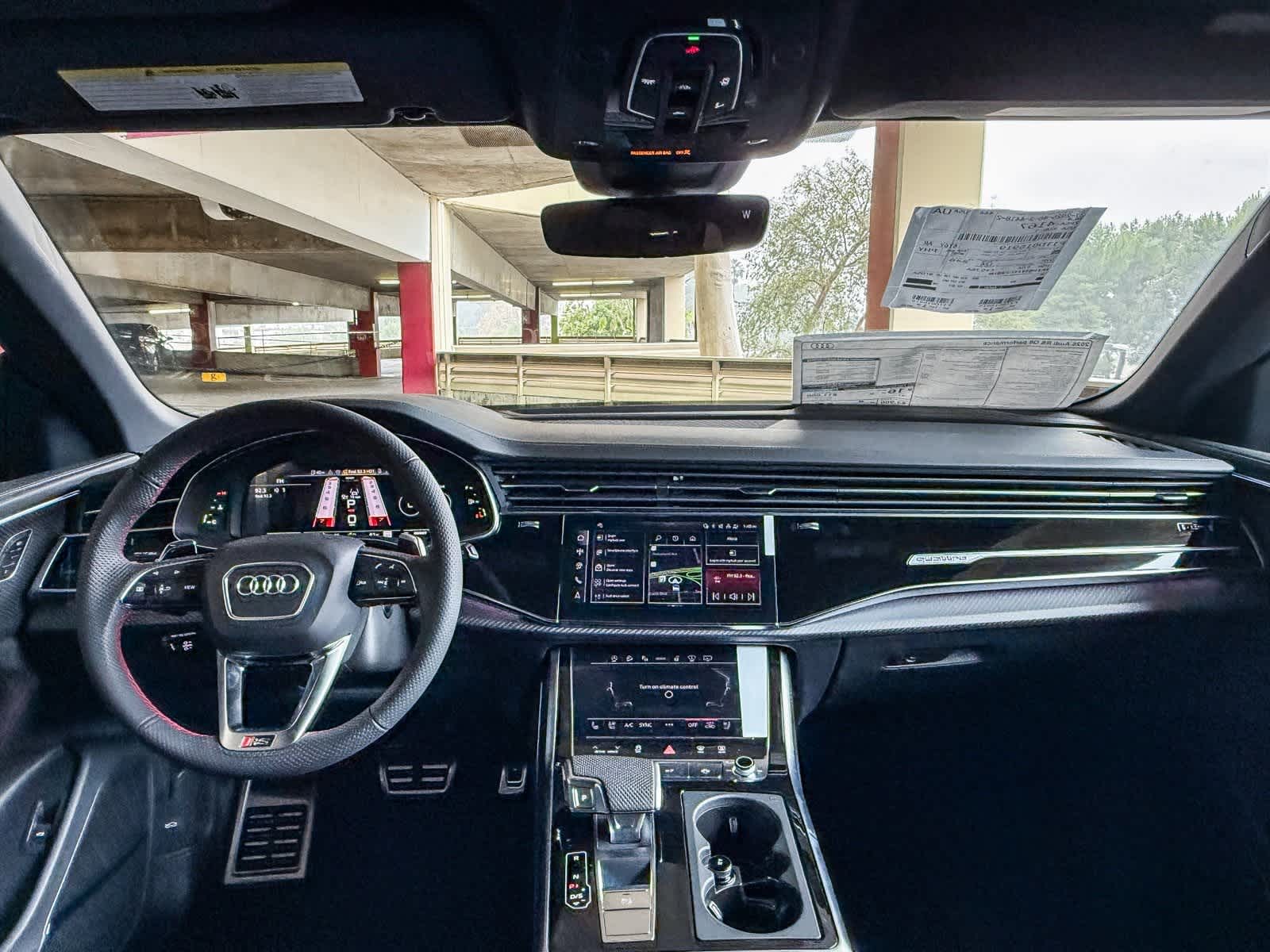 Thumbnail: 2026 Audi RS Q8 - 12