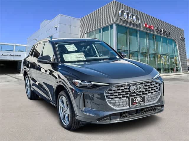Thumbnail: 2025 Audi Q5 - 3