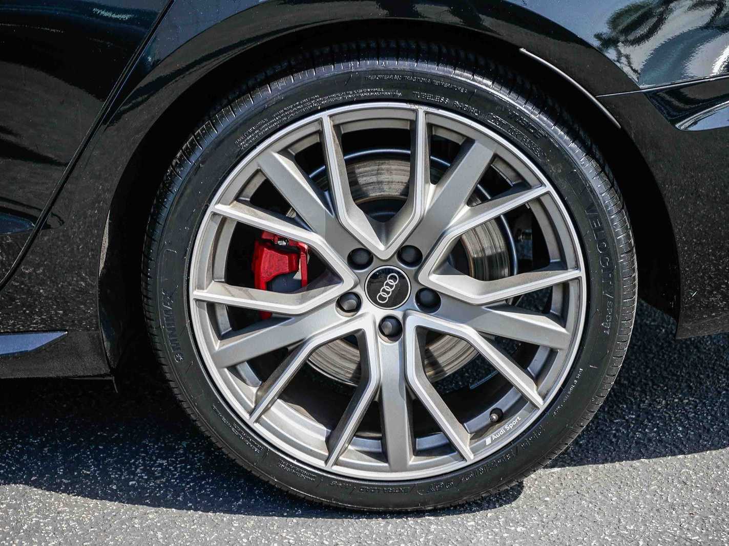 Thumbnail: 2023 Audi S4 - 10